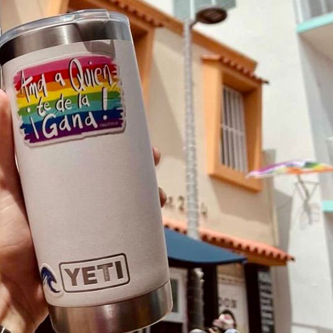 Ama a Quien Te De La Gana Sticker